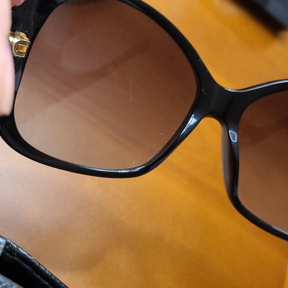 Prada Oversized Black Sunglasses - Picture 6 of 11